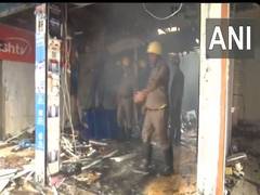 
      
      West Bengal: Fire breaks out in a market of Siliguri
      
      