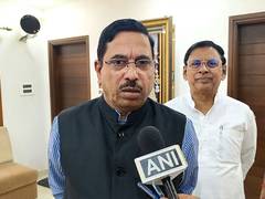 
      
      Incomparable to Siddharamaiah's case:Joshi on Sitharaman's FIR
      
      