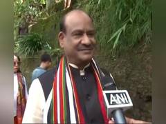 
      
      Lok Sabha Speaker Om Birla participates in Swachchhta Abhiyaan
      
      