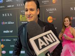 
      
      Vivek Oberoi shares his admiration for SRK at IIFA Awards 2024
      
      