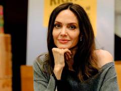 
      
      Angelina Jolie talks about playing Maria Callas in 'Maria'
      
      