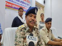 
      
      Dindori police rescue 6 tribal minor girls from New Delhi
      
      