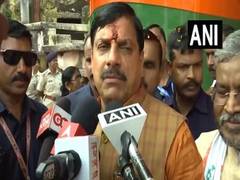 
      
      MP CM accuses Jharkhand CM Soren of betrayal
      
      