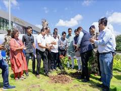 
      
      AAI’s Pune Airport hosts plantation drive 
      
      