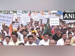 
      
      Assam BJP stages protest, seeks appology from Congress
      
      