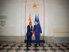 
      
      India, France discuss defence cooperation, int'l situation
      
      
