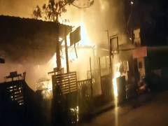 
      
      Uttar Pradesh: Fire at market in Ghaziabad doused, none hurt 
      
      