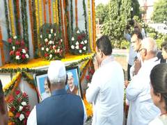 
      
      Rajasthan CM pays tribute to Mahatma Gandhi on birth anniversary
      
      