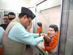 
      
      Uttarakhand CM Pushkar Singh Dhami pays tribute to martyrs of Utt
      
      