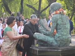 
      
      China: Indian envoy,  his wife pay tribute to Mahatma Gandhi 
      
      