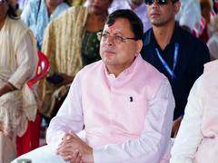 
      
      Uttarakhand CM Dhami pays tribute to Narayan Singh, soldier kille
      
      