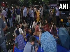 
      
      Junior doctors issue 24-hour ultimatum over Kolkata doctor's
      
      