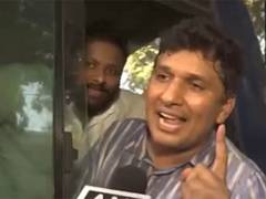 
      
      Delhi: Police detain AAP minister Saurabh Bharadwaj
      
      