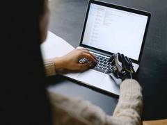 
      
      75% of tech leaders plan GenAI implementation within next year
      
      