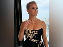 
      
       Reese Witherspoon tough phase of her life 
      
      