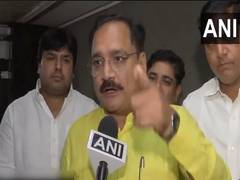 
      
      BJP questions Kejriwal over Sheesh Mahal bungalow's custody
      
      