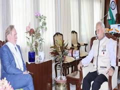 
      
      Australian envoy Philip Green meets Arunachal Governor
      
      