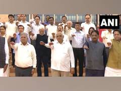 
      
      Guj CM with other cabinet ministers takes 'Bharat Vikas Pledge'
      
      