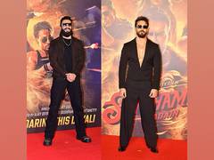 
      
      Ranveer Singh calls Tiger Shroff his 'man crush' 
      
      