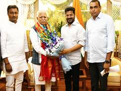
      
       Telangana CM calls on Union Minister Khattar in Delhi
      
      