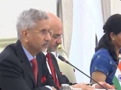 
      
      Jaishankar lauds Argentina's role in Voice of Global South Summit
      
      
