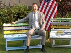
      
      Mumbai: US diplomat inaugurates new benches with 'climate change'
      
      