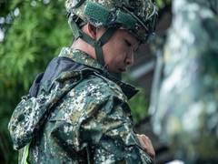 
      
      Taiwan unveils upgraded assault rifle, bullet-resistant panels
      
      