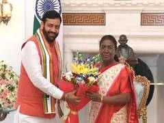 
      
      Haryana CM Saini calls on President Murmu in Delhi
      
      