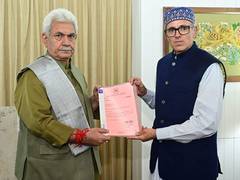 
      
      J-K: Omar Abdullah stakes claim to form government
      
      