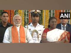 
      
      President Murmu, PM Modi attend Dussehra celebrations
      
      