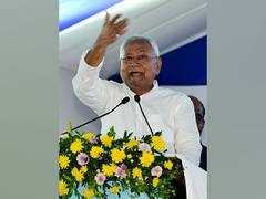 
      
       Bihar CM Nitish Kumar extends greetings on Vijayadashami 
      
      