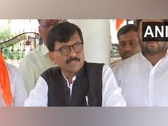 
      
      Sanjay Raut slams Shinde govt over Baba Siddiqui's killing
      
      