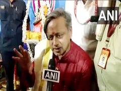 
      
       Kerala: Shashi Tharoor initiates children into writing
      
      