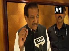 
      
      Prithviraj Chavan slams Maha govt, questions law and order
      
      