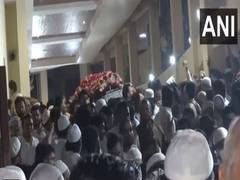 
      
      Mortal remains of Baba Siddique taken from his residence
      
      