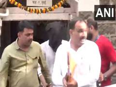 
      
      Baba Siddique murder: Third accused sent to police custody
      
      