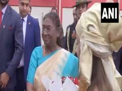 
      
      President Murmu visits seawater desalination project at Fouka
      
      