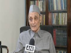 
      
      Hope govt formed by Omar Abdullah is successful:  Karan Singh 
      
      
