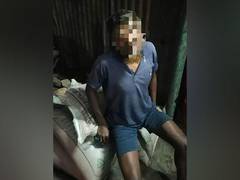 
      
      BSF Meghalaya apprehends Bangladeshi smuggler with sugar near Int
      
      