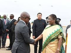
      
      President Murmu lands in Malawi, receives ceremonial welcome
      
      