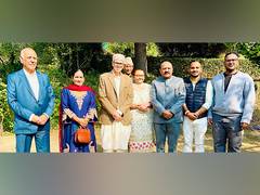 
      
      CM Omar Abdullah chairs first cabinet meeting in Srinagar
      
      