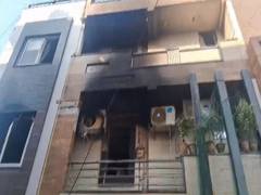 
      
      Delhi: 2 dead, 4 injured in Bholanath Nagar fire
      
      