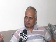 
      
      Had there been no democracy, Centre would've hanged me: Jain
      
      