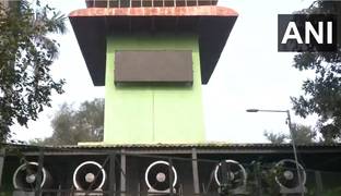 
      
      Residents of Delhi's CP claim smog tower not operational
      
      