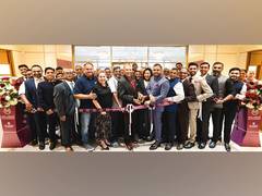 
      
      Malabar Gold & Diamonds Opens US Flagship Showroom in Los Angeles
      
      