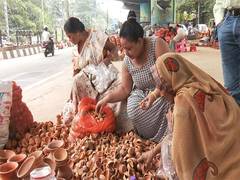 
      
      Ahead of Diwali people throng markets in Guwahati
      
      