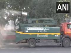 
      
      PWD vehicles sprinkle water to tackle air pollution in Delhi
      
      