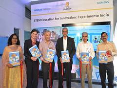 
      
      Experimento India reaches out to students from low-income communi
      
      