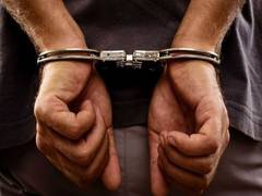 
      
      CBI arrests Delhi police cop for demanding bribe
      
      