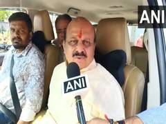 
      
      BJP leader slams Congress for allegedly mistreating its president
      
      